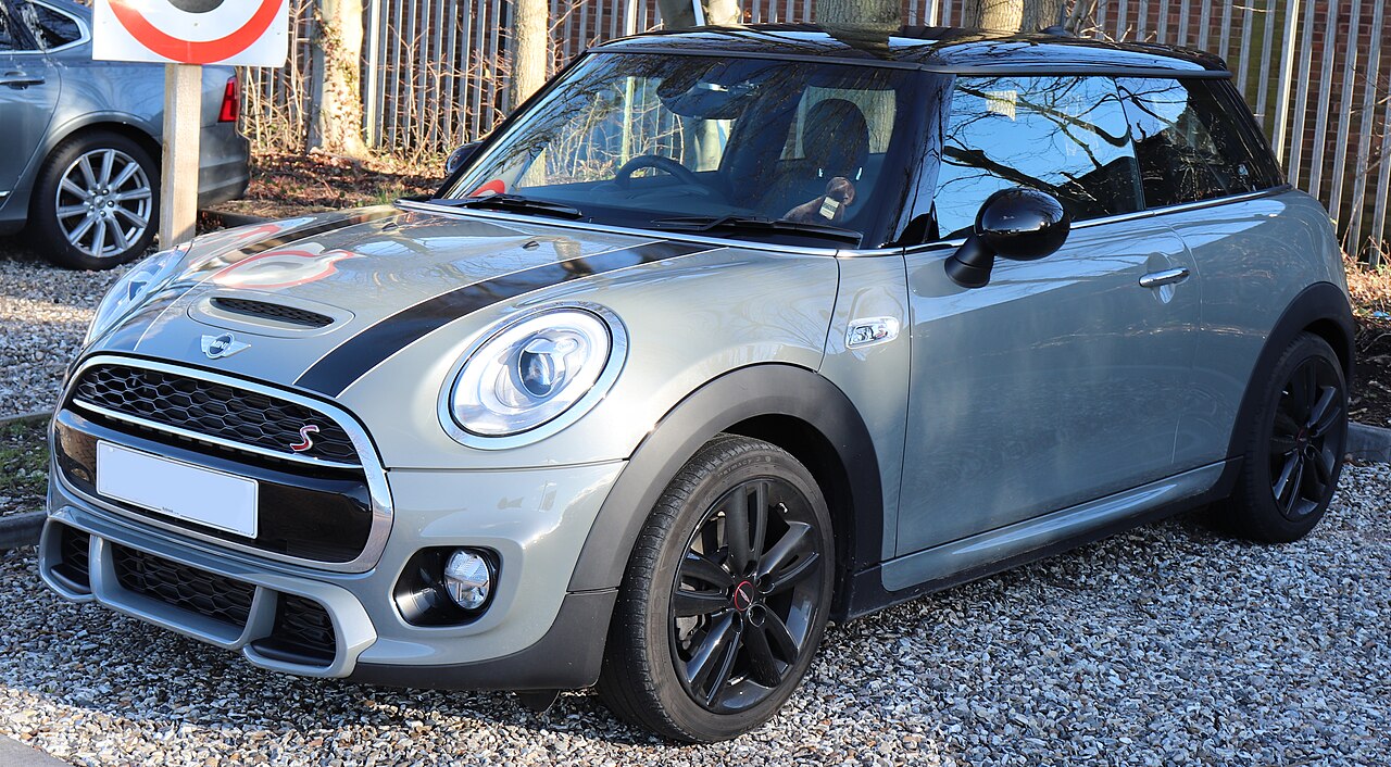 2017 Mini Cooper S 2.0, F56 hatchback photographed from the front three-quarter angle