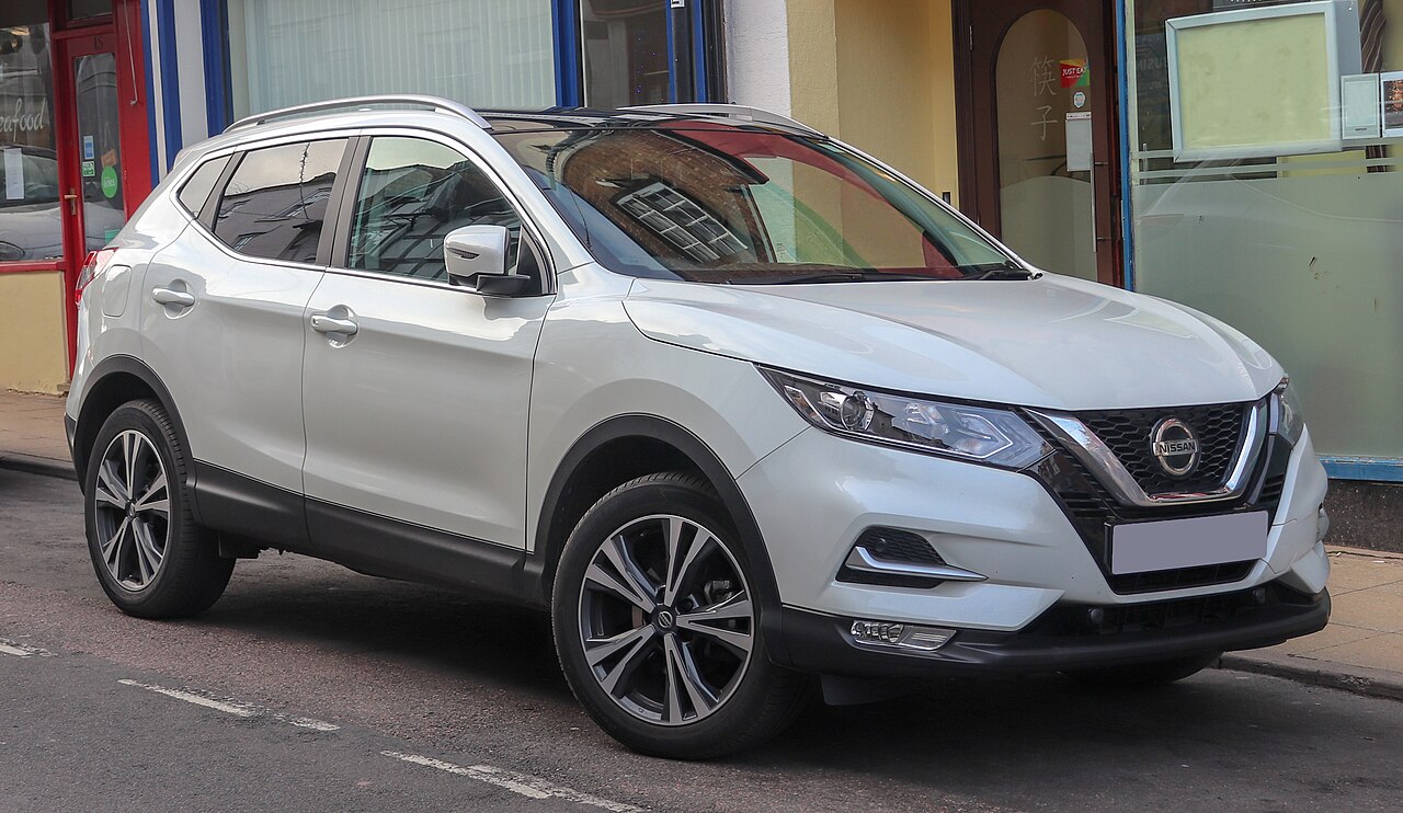 2018 Qashqai N-Connecta dCi 1.5, J11 photographed from the front three-quarter angle